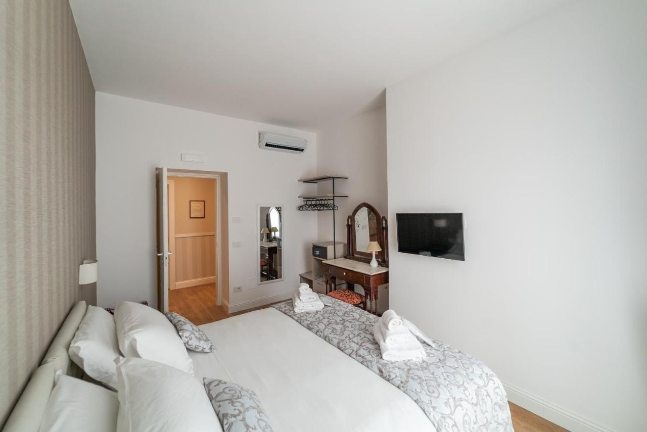 Nuances The Colosseum Apartment ローマ エクステリア 写真