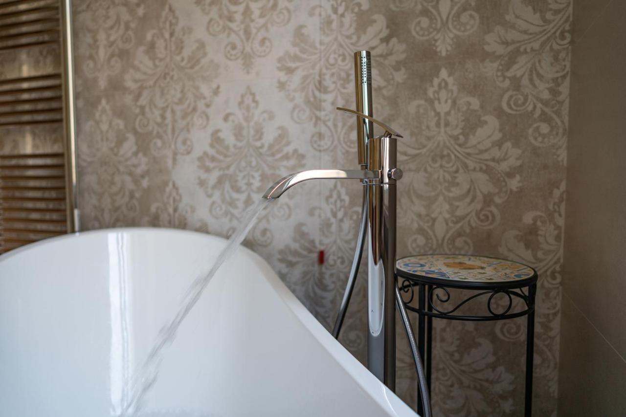 Nuances The Colosseum Apartment ローマ エクステリア 写真